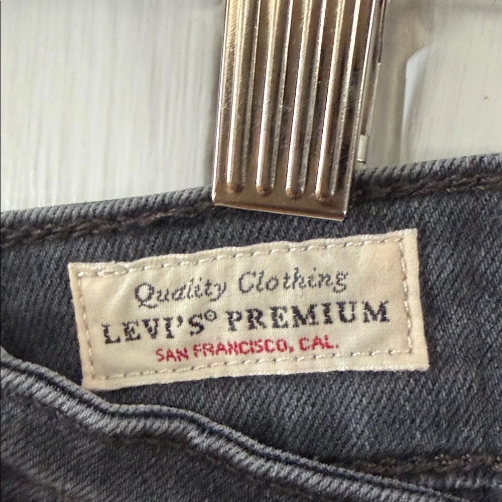 Levi's High-Rise Black Skinny Women's Jeans